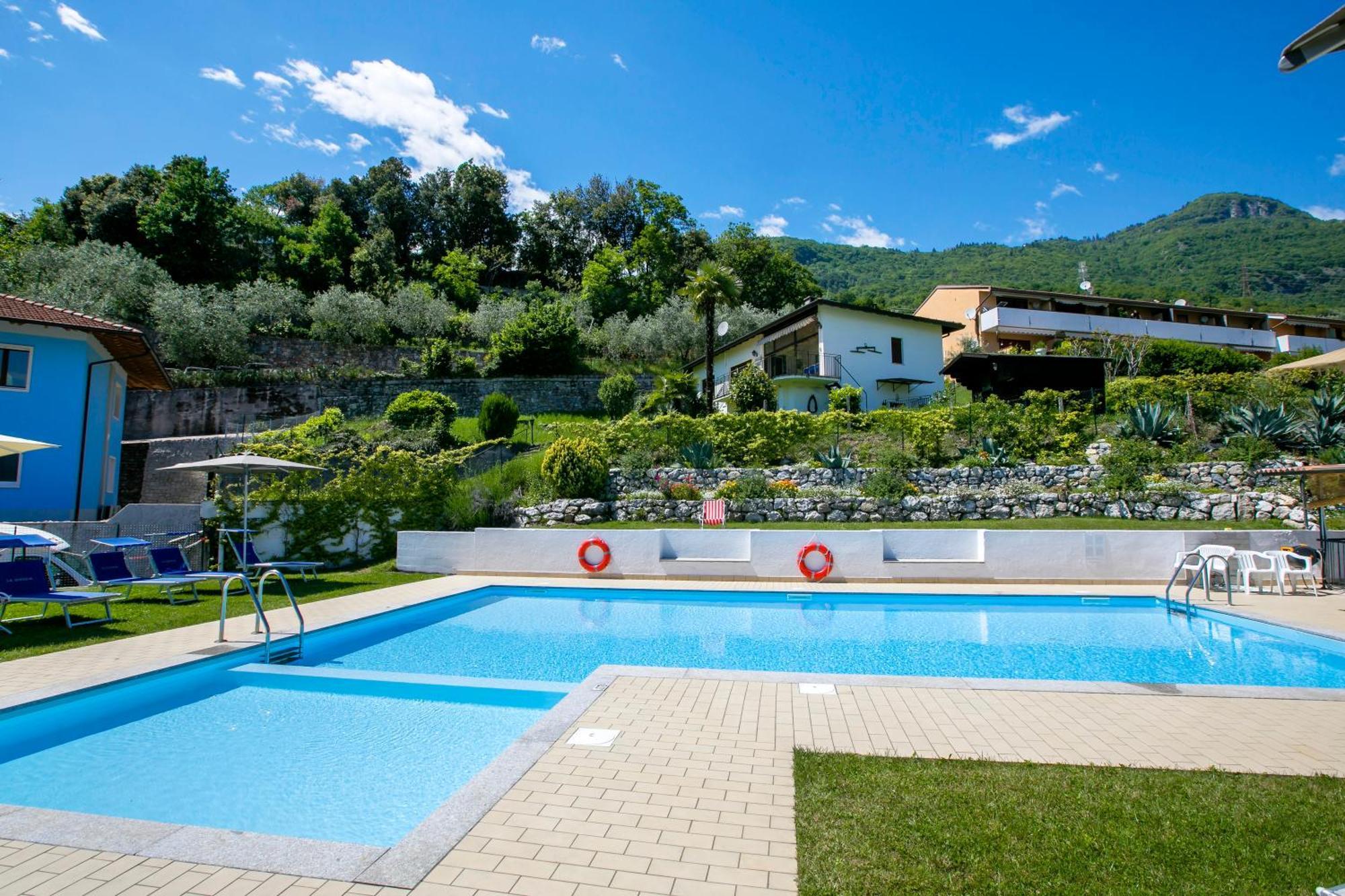 Residence Christina Due Laghi - Happy Rentals Tenno Exterior foto